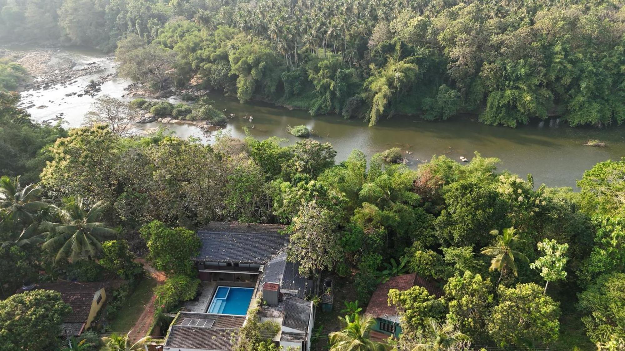 Roshara Nalla Giriulla Exterior photo